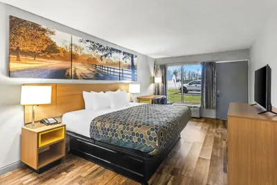 Photo 4 - Rodeway Inn Owensboro South