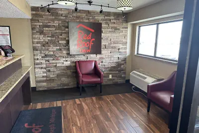 Photo 5 - Red Roof Inn Benton Harbor - St Joseph