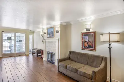 Photo 4 - Best Western Capital City Inn