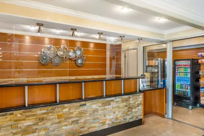 Photo 5 - Best Western Plus Orange County Airport North