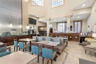 Photo 4 - Best Western Oxnard Inn