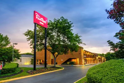 Photo 2 - Red Roof Inn Edgewood