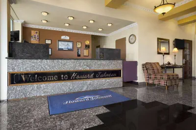 Photo 4 - Howard Johnson by Wyndham Oklahoma City Airport/ Fairgrounds