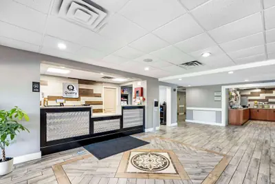 Photo 3 - Quality Inn Clarksville - Exit 11