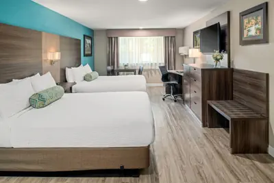Photo 4 - Yosemite Southgate Hotel & Suites