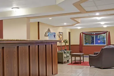 Photo 3 - Super 8 by Wyndham Monticello