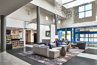 Photo 3 - Delta Hotels by Marriott Toledo