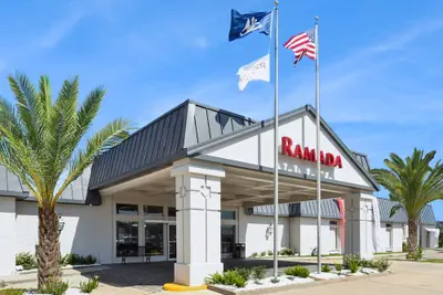 Photo 2 - Ramada by Wyndham Houma