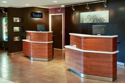 Photo 4 - Sonesta Select Miami Lakes
