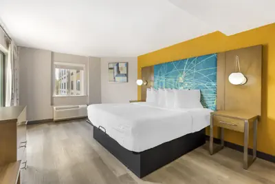 Photo 2 - Best Western Plus Raleigh Crabtree Valley Hotel