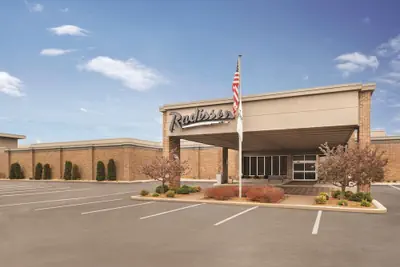 Photo 2 - Radisson Hotel and Conference Center Fond du Lac