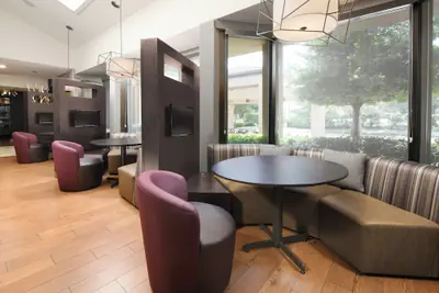 Photo 4 - Courtyard by Marriott Dallas Las Colinas