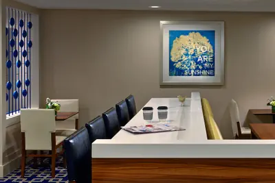 Photo 5 - Sonesta Simply Suites Cleveland Airport