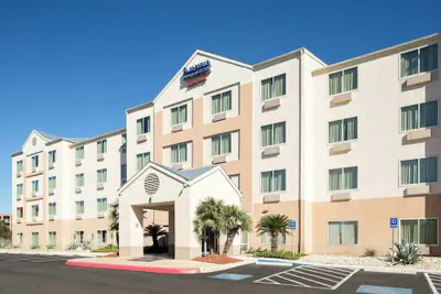Photo 2 - Fairfield Inn & Suites by Marriott San Antonio Market Square