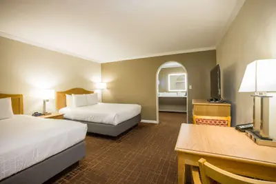 Photo 3 - Best Western Inn