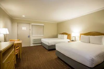 Photo 4 - Best Western Inn