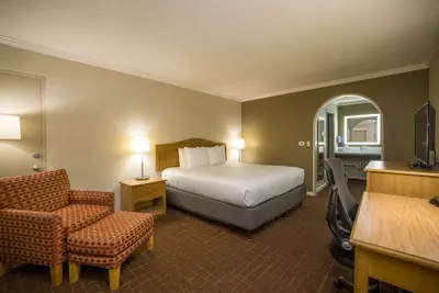Photo 5 - Best Western Inn