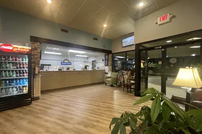 Photo 4 - Days Inn by Wyndham Lake Park/Valdosta