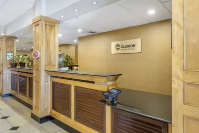 Photo 4 - Clarion Hotel Anaheim Resort