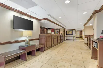 Photo 3 - Best Western Dulles Airport Inn