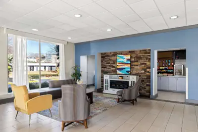 Photo 4 - Best Western Atlanta Cumberland/Galleria Hotel