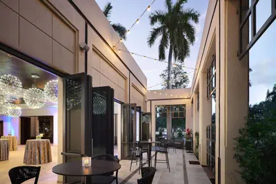 Photo 4 - Boca Raton Marriott at Boca Center