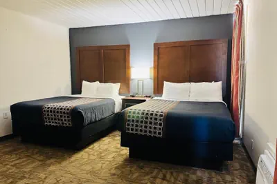Photo 5 - Alamo Inn & Suites