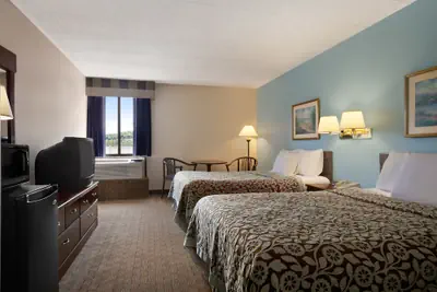 Photo 3 - Days Inn by Wyndham Reading Wyomissing