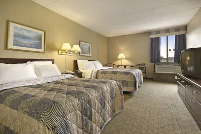 Photo 5 - Days Inn by Wyndham Reading Wyomissing