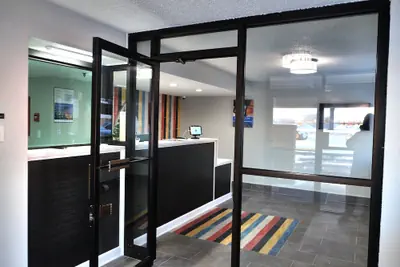 Photo 3 - Motel 6 Burnsville, MN