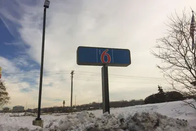 Photo 2 - Motel 6 Burnsville, MN