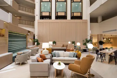 Photo 4 - Hilton Santa Monica Hotel & Suites