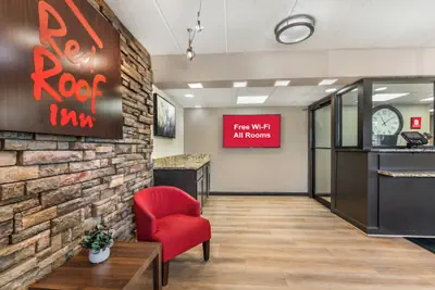 Photo 4 - Red Roof Inn Chicago - Joliet