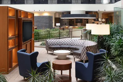 Photo 3 - Embassy Suites by Hilton San Francisco Airport Oyster Point