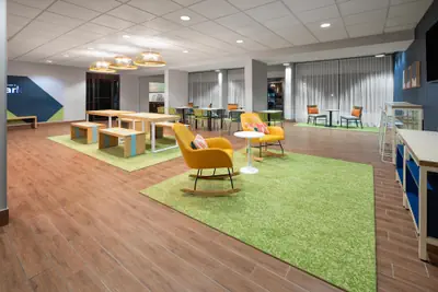 Photo 3 - Spark by Hilton Decatur
