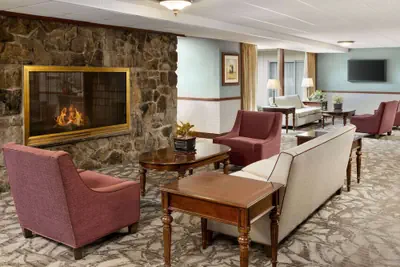 Photo 3 - Ramada Plaza by Wyndham Portland