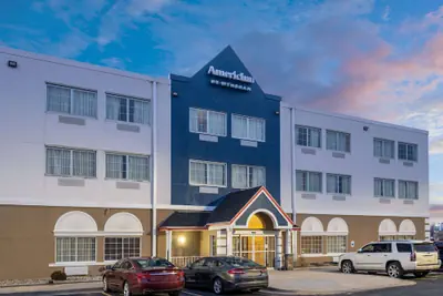 Photo 2 - AmericInn by Wyndham Cedar Rapids North