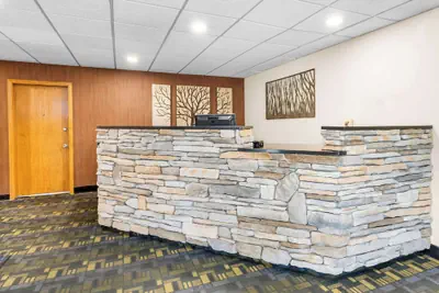 Photo 3 - Best Western Lee's Motor Inn