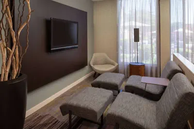 Photo 4 - Sonesta Select Chattanooga Hamilton Place