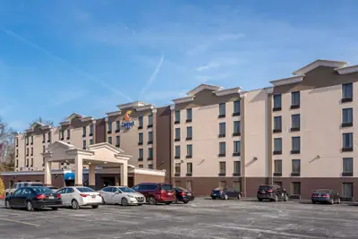 Photo 2 - Comfort Inn Towson - Baltimore North