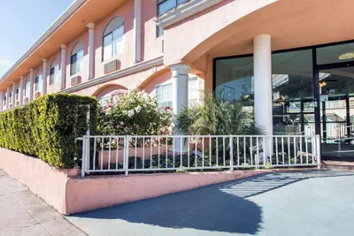 Photo 2 - Rodeway Inn near Melrose Ave