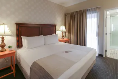 Photo 4 - Oxford Suites Pismo Beach