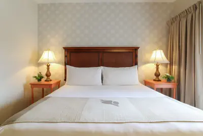 Photo 5 - Oxford Suites Pismo Beach