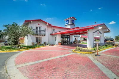 Photo 2 - Americas Best Value Inn Denver
