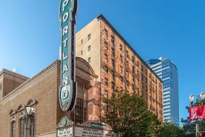 Photo 2 - Heathman Hotel