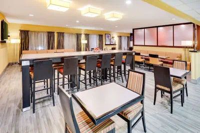 Photo 5 - Hampton Inn Los Angeles/Carson/Torrance