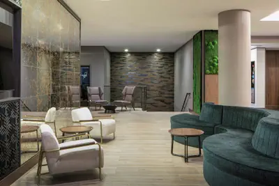 Photo 4 - Courtyard by Marriott Chicago Downtown River North