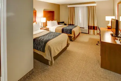 Photo 5 - Comfort Inn Conference Center Pittsburgh Penn Hills