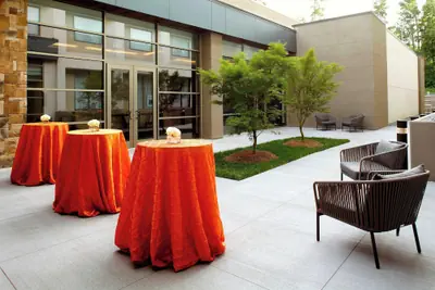Photo 4 - Raleigh Marriott Crabtree Valley