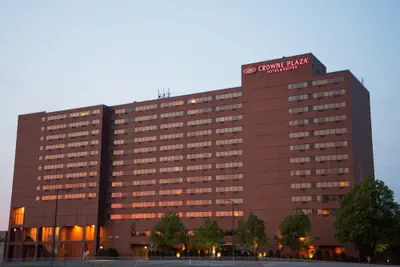 Photo 2 - Crowne Plaza Suites MSP Airport - Mall of America by IHG